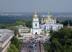 Вид с колокольни на Михайловский собор
